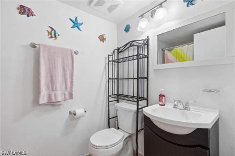 132 Santa Clara Dr 10, Naples FL - photo 22 of 24