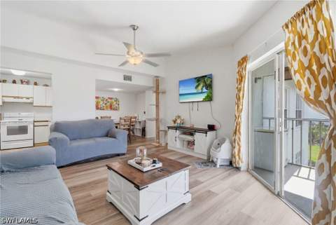 132 Santa Clara Dr 10, Naples FL - photo 8 of 24