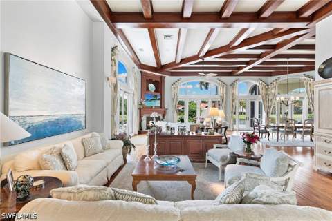 6991 Greentree Dr, Naples FL - photo 10 of 50