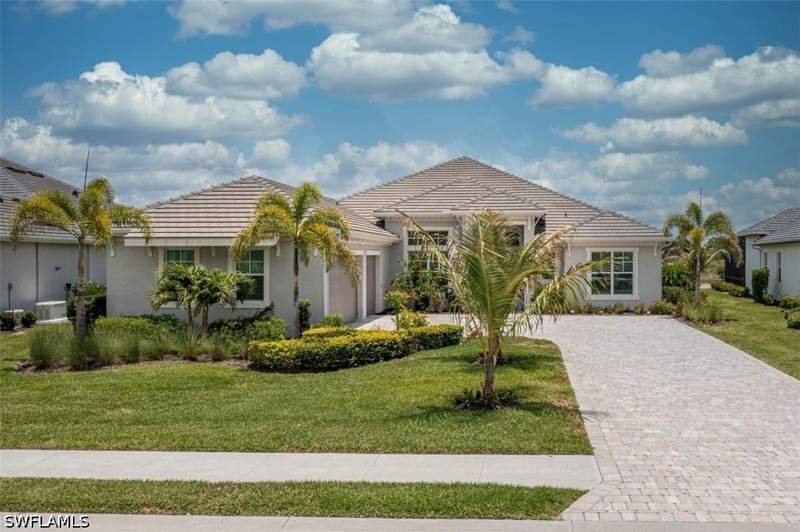 3 bedroom SingleFamilyResidence at 17331 Blue Sapphir Dr., Wildblue, Fort Myers — photo 2