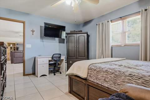 4704 SE 6th Ave C, Cape Coral FL - photo 17 of 34