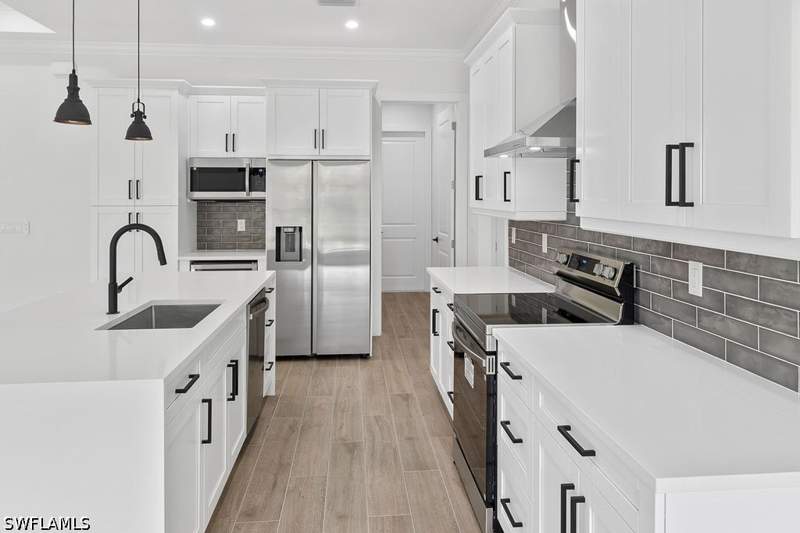 3 bedroom SingleFamilyResidence at 562 20th St SE, Golden Gate Estates, Naples — photo 5