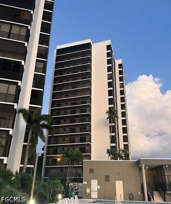 3 bedroom Condominium at 1920 Virginia Ave 1402, Pointe Royale, Fort Myers — photo 2