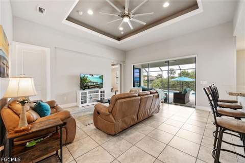 207 Gleason Pkwy, Cape Coral FL - photo 8 of 50