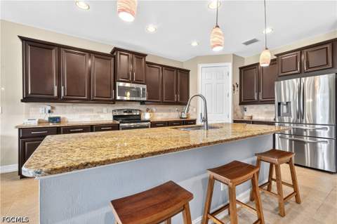 12840 Olde Banyon Blvd, North Fort Myers FL - photo 15 of 45