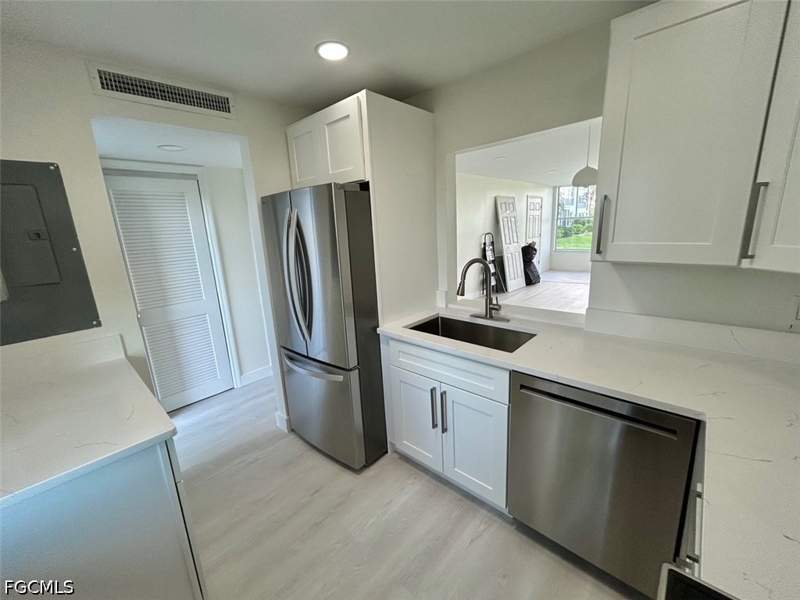 2 bedroom Condominium at 1740 Pine Valley Dr 113, Seven Lakes, Fort Myers — photo 3