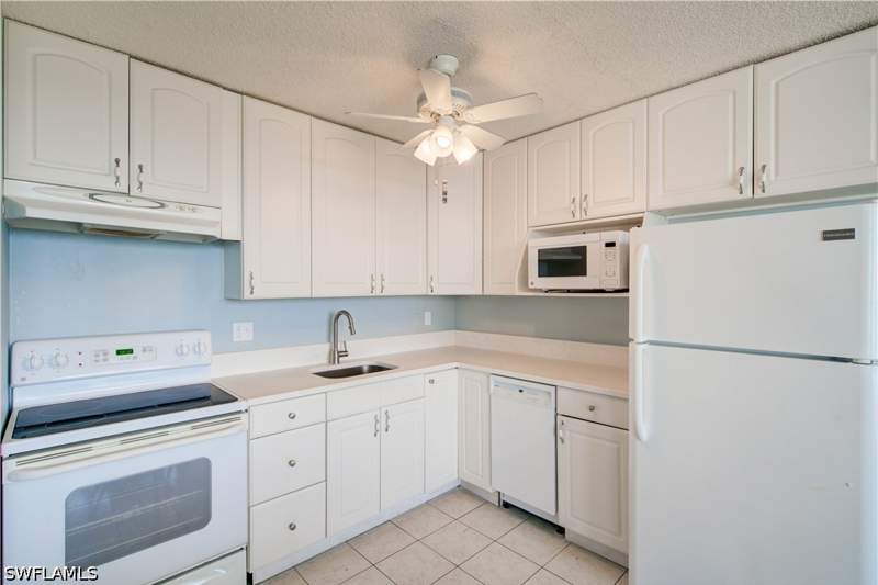 1 bedroom Condominium at 7330 Estero Blvd 601, Estero Beach And Tennis Club, Fort Myers Beach — photo 4