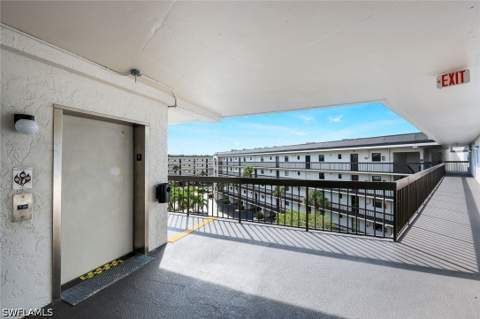 1023 Anglers Cv E505, Marco Island FL - photo 21 of 28