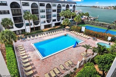 1023 Anglers Cv E505, Marco Island FL - photo 23 of 28