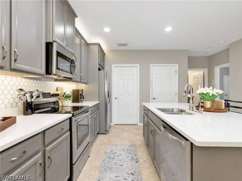 4337 Dutchess Park Rd, Fort Myers FL - photo 12 of 42