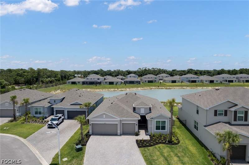 3 bedroom SingleFamilyResidence at 18890 Shimmer Dawn Ct, Brightwater, North Fort Myers — photo 3
