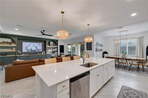 18890 Shimmer Dawn Ct, North Fort Myers FL - photo 9 of 35