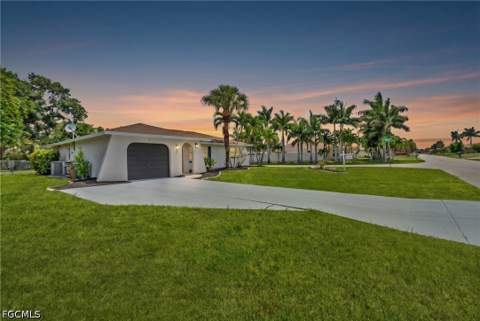 1121 SE 36th St, Cape Coral FL - photo 6 of 43