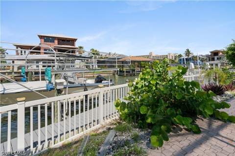 116 Sand Dollar Dr, Fort Myers Beach FL - photo 24 of 27