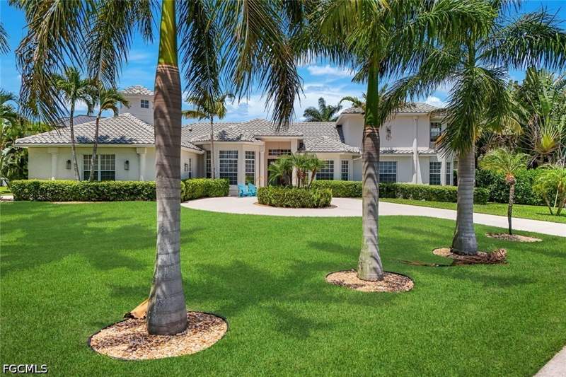 4 bedroom SingleFamilyResidence at 2819 El Dorado Pkwy W, Cape Coral, Cape Coral — photo 3