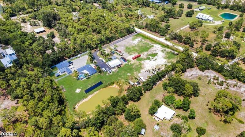 3 bedroom SingleFamilyResidence at 19901 Pine Echo Rd, North Fort Myers, North Fort Myers — photo 5
