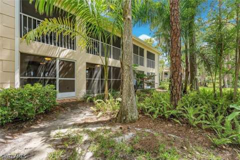 1702 Kings Lake Blvd 102, Naples FL - photo 22 of 27