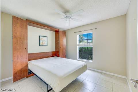 1702 Kings Lake Blvd 102, Naples FL - photo 9 of 27