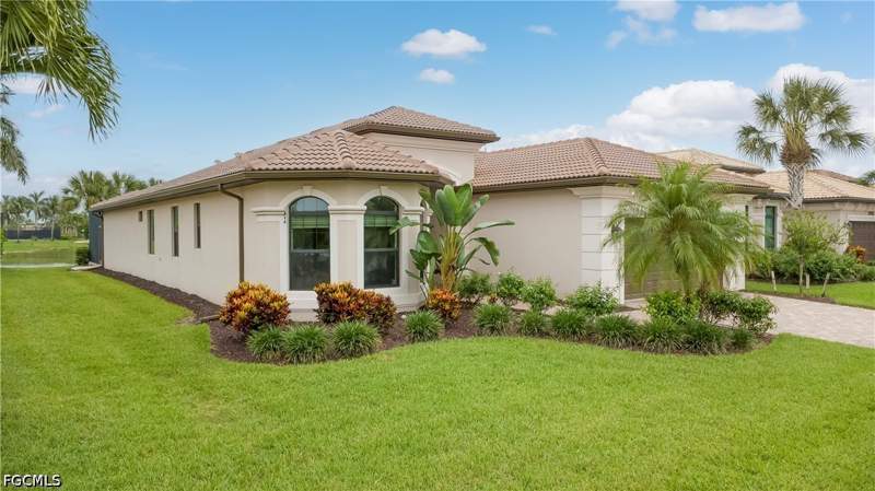 3 bedroom SingleFamilyResidence at 23231 Sanabria Loop, Bonita Lakes, Bonita Springs — photo 3