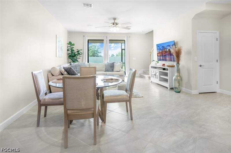 3 bedroom Townhouse at 14195 Pine Lodge Ln, Timber Creek, Fort Myers — photo 4