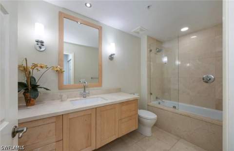 410 Bayfront Pl 2405, Naples FL - photo 13 of 18