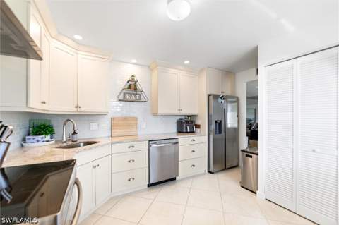 249 Memory Ln 4, Naples FL - photo 12 of 34
