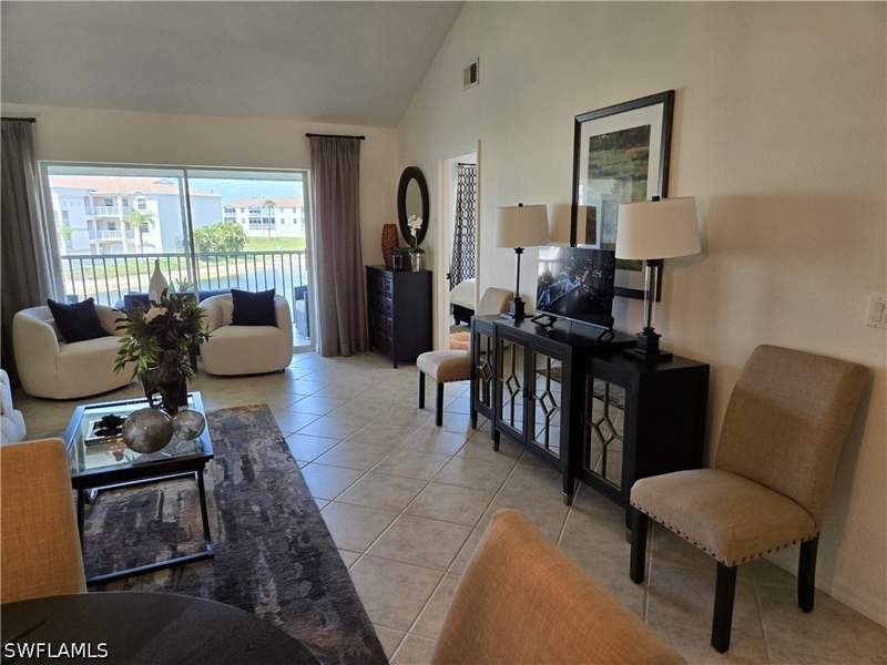 2 bedroom Condominium at 17138 Ravens Roost 10, Terraverde Country Club, Fort Myers — photo 3