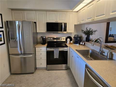 17138 Ravens Roost 10, Fort Myers FL - photo 7 of 42