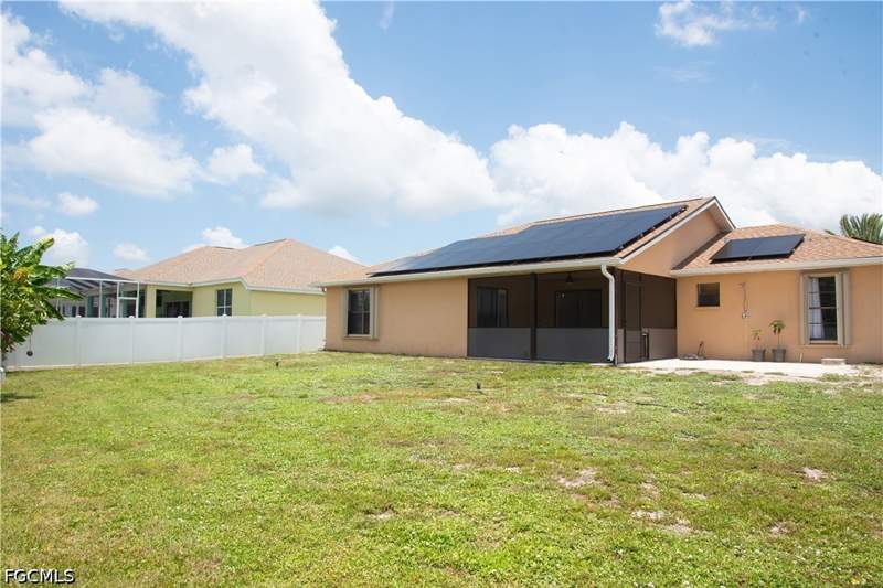 3 bedroom SingleFamilyResidence at 2804 SW 2nd Ter, Cape Coral, Cape Coral — photo 3