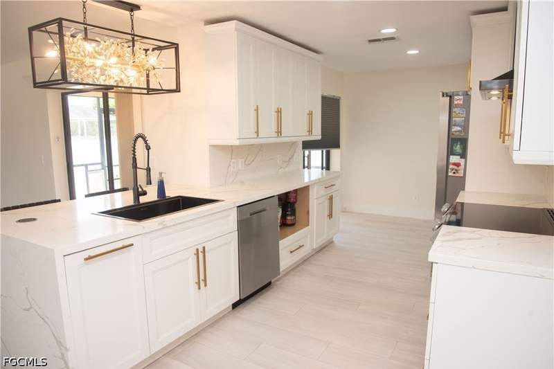 3 bedroom SingleFamilyResidence at 2804 SW 2nd Ter, Cape Coral, Cape Coral — photo 4
