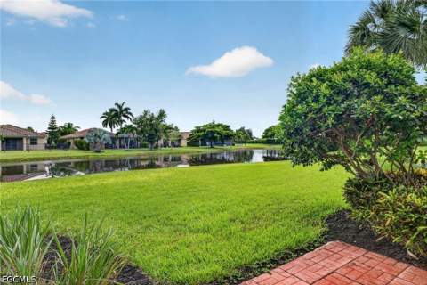 2406 Laurentina Ln, Cape Coral FL - photo 12 of 41