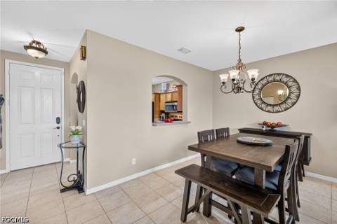 2406 Laurentina Ln, Cape Coral FL - photo 18 of 41