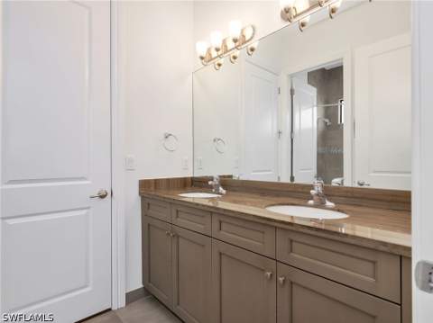 9454 Greenleigh Ct, Naples FL - photo 20 of 47