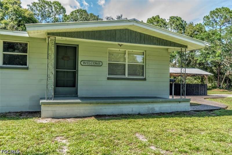 3 bedroom SingleFamilyResidence at 1270 Nobles Rd, North Labelle, Labelle — photo 5