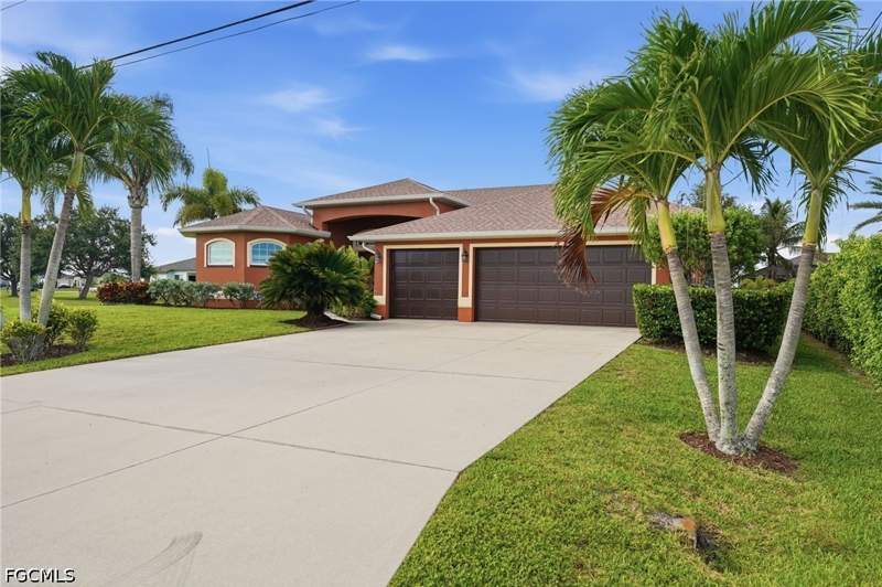 3 bedroom SingleFamilyResidence at 3306 NW 16th Ter, Cape Coral, Cape Coral — photo 2