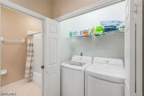 8247 Parkstone Pl 205, Naples FL - photo 21 of 33
