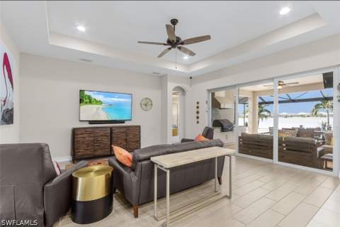 14539 Kelson Cir, Naples FL - photo 6 of 38