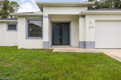 208 Genoa Ave S, Lehigh Acres FL - photo 10 of 33