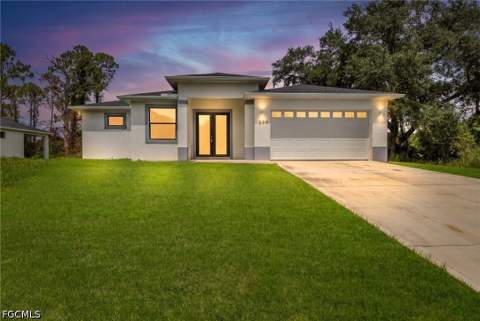 208 Genoa Ave S, Lehigh Acres FL - photo 14 of 33