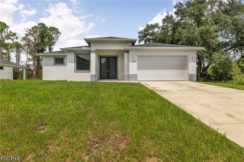 208 Genoa Ave S, Lehigh Acres FL - photo 8 of 33