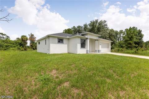 208 Genoa Ave S, Lehigh Acres FL - photo 9 of 33