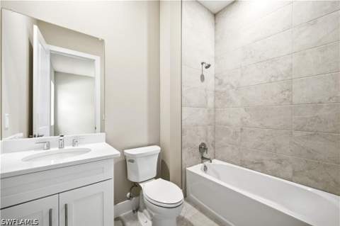 8529 Oceana Way, Naples FL - photo 13 of 37