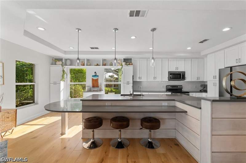 4 bedroom SingleFamilyResidence at 20 Heritage Way, Falcon Ridge, Naples — photo 4