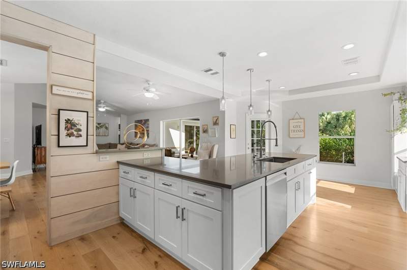 4 bedroom SingleFamilyResidence at 20 Heritage Way, Falcon Ridge, Naples — photo 5