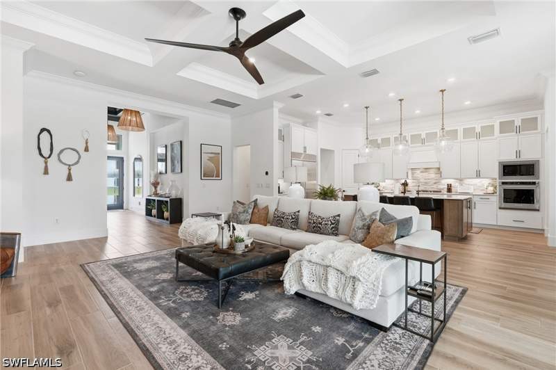 4 bedroom SingleFamilyResidence at 19549 Panther Island Blvd, Corkscrew Estates, Estero — photo 4