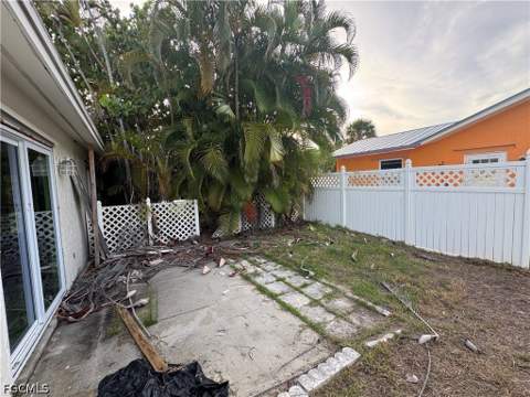 1683 Atlanta Plaza Dr, Sanibel FL - photo 23 of 27