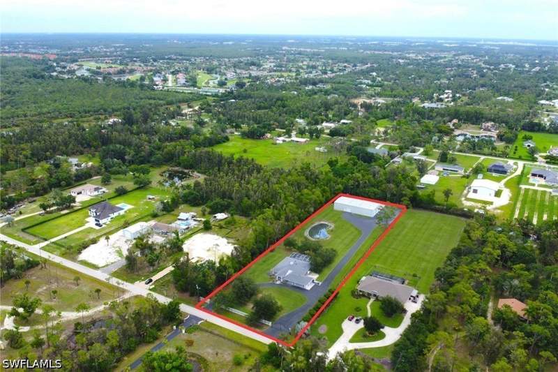 5 bedroom SingleFamilyResidence at 15261 Shamrock Dr, Briarcliff, Fort Myers — photo 5