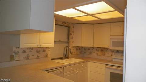 1629 SE 12th St, Cape Coral FL - photo 12 of 30