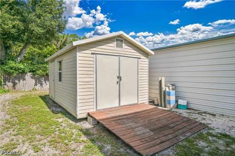 427 Stockton St, North Fort Myers FL - photo 21 of 50