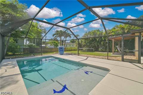 427 Stockton St, North Fort Myers FL - photo 6 of 50